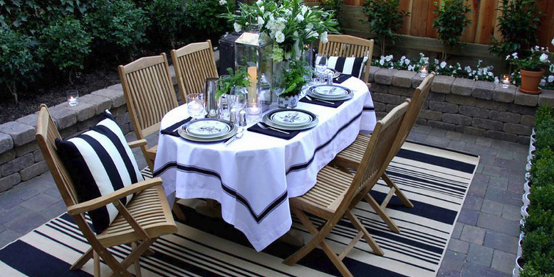 Terrific Tablecloths to Dress up Your Picnic Table