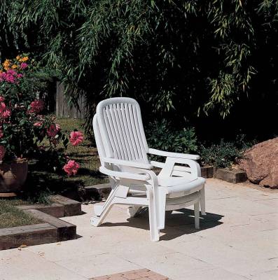 Bahia Stacking Deck Chair - Image 2